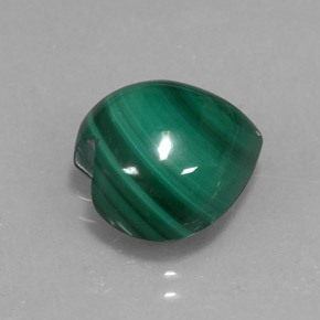10.71克拉天然绿色孔雀石，心形，13×12.8毫米，不透明