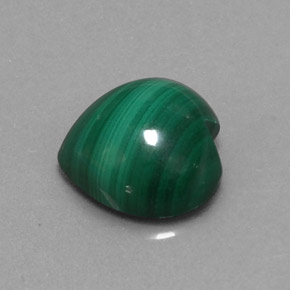 3.03克拉天然绿色孔雀石，心形，8.9×8.8毫米，不透明