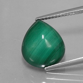 9.50克拉天然绿色孔雀石，梨形，13.3×11.2毫米，不透明