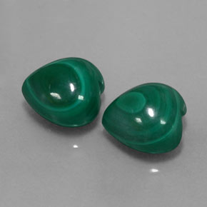 天然绿色孔雀石，心形，10.1×10.1毫米，不透明
