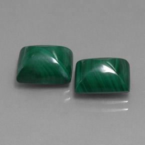 10.17天然绿色孔雀石，长方形切工，10.2×8.2毫米，不透明