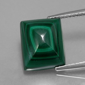 9.15克拉天然绿色孔雀石，长方形切工，12.2×10.1毫米，不透明