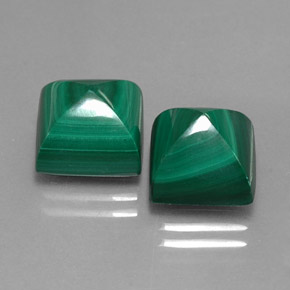 天然绿色孔雀石，方形，9.2×9.2毫米，不透明