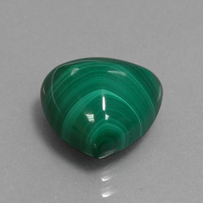 6.13克拉天然绿色孔雀石，三角形，11×10.7毫米，不透明