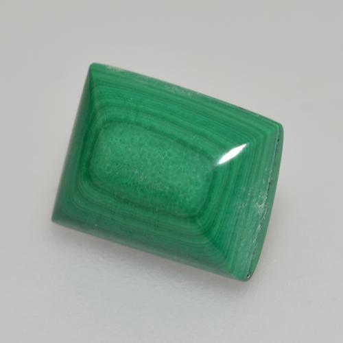2.95克拉天然绿色孔雀石，长方形切工，9.5×7.3毫米，不透明