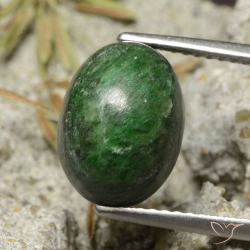 6.33ct 天然 松绿 莫坐坐, 椭圆形, 不透明
