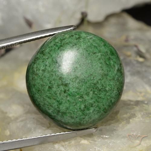 32.44ct 天然 淡松绿色 莫坐坐, 圆形的, 不透明