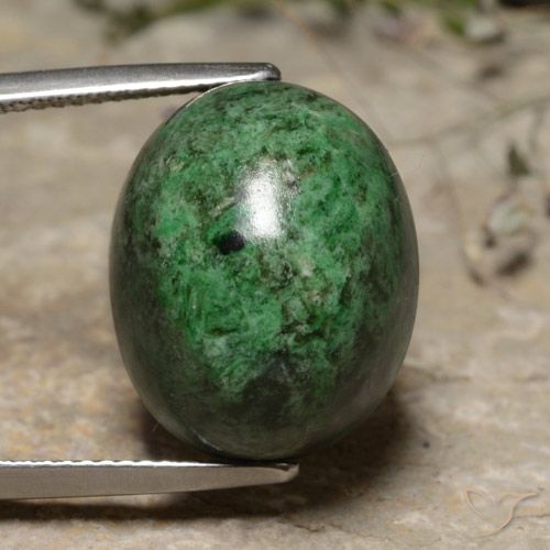 21.53ct 天然 暗绿色 莫坐坐, 椭圆形, 不透明