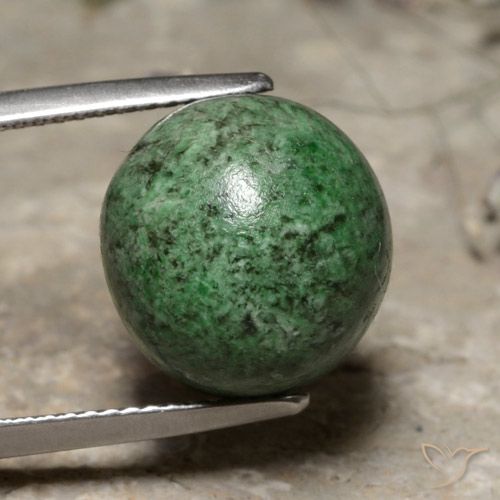 13.76ct 天然 淡松绿色 莫坐坐, 圆形的, 不透明