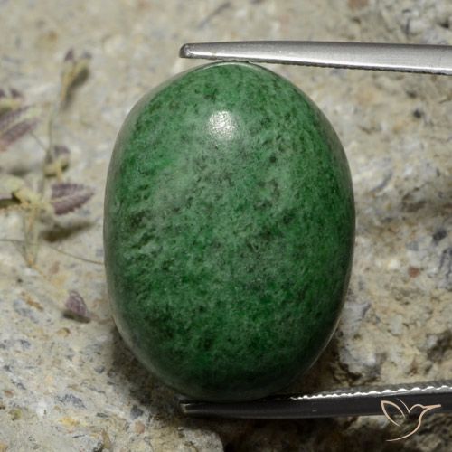 30.58ct 天然 松绿 莫坐坐, 椭圆形, 不透明