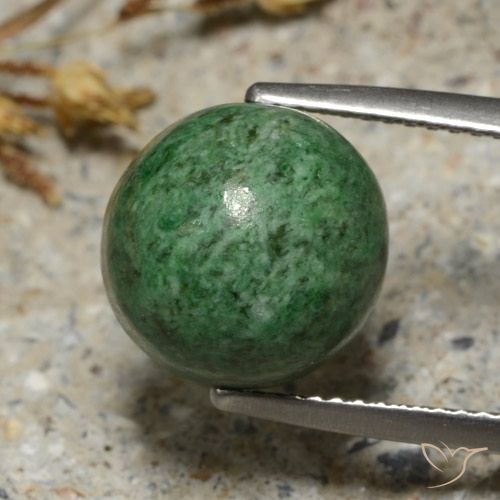 9.10ct 天然 淡松绿色 莫坐坐, 圆形的, 不透明