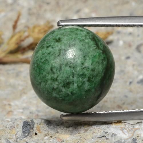 11.32ct 天然 淡松绿色 莫坐坐, 圆形的, 不透明