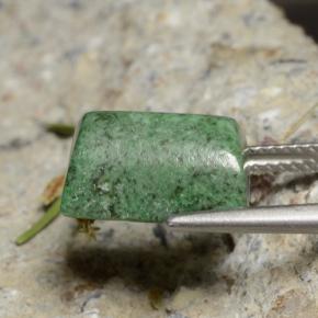 6.79克拉天然绿色抹西西玉，长方形切工，12.5×8.6毫米，不透明