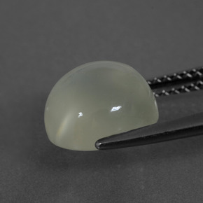 3.73克拉天然月长石，圆形切割，半透明