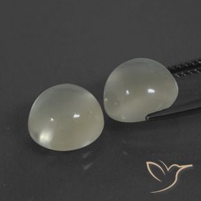 6.90克拉天然月长石，圆形的，半透明