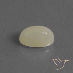3.82克拉天然月长石，椭圆形，半透明