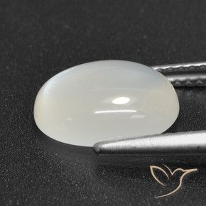 2.89克拉天然月长石，椭圆形，半透明