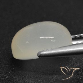 3.00克拉天然月长石，椭圆形切割，半透明