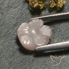 3.00克拉天然月长石，花形切割，半透明