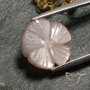 6.77克拉天然月长石，花形切割，半透明