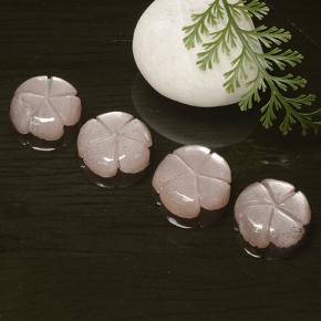 17.30克拉天然月长石，花形切割，半透明