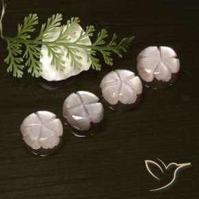 8.18克拉天然月长石，花形切割，半透明