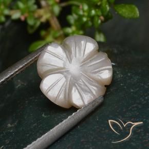3.25克拉天然月长石，花形切割，半透明