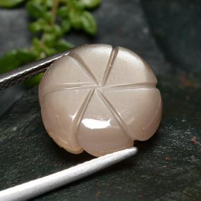 7.34克拉天然月长石，花形切割，半透明