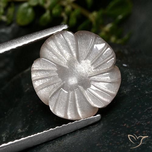 4.31ct 天然 非常浅的粉红色 月长石, 花形切割, 半透明