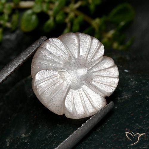 4.31克拉天然月长石，花形切割，半透明