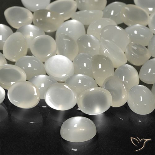 2.14ct 天然 乳白色 月长石, 椭圆形, 半透明