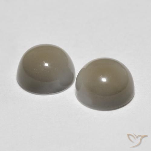 1.12克拉天然月长石，圆形的，半透明