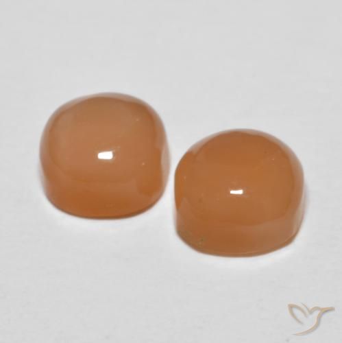 2.25克拉天然月长石，软垫，半透明