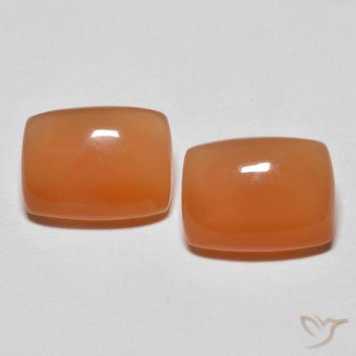 2.60ctw 天然 中橙 月长石, 软垫, 半透明