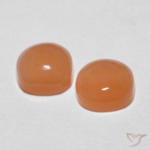 1.82克拉天然月长石，软垫，半透明