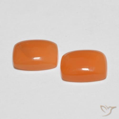 2.58克拉天然月长石，软垫，半透明