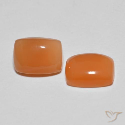 2.77ctw 天然 中橙 月长石, 软垫, 半透明