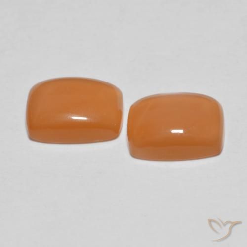 2.68克拉天然月长石，软垫，半透明