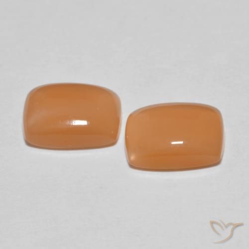 2.83克拉天然月长石，软垫，半透明