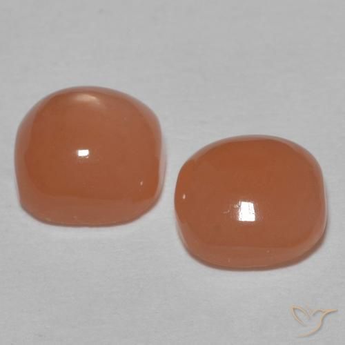 1.78克拉天然月长石，软垫，半透明