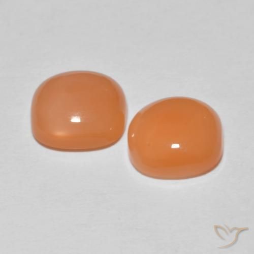 3.53克拉天然月长石，软垫，半透明