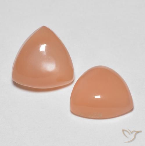 3.24克拉天然月长石，胖三角形，透明