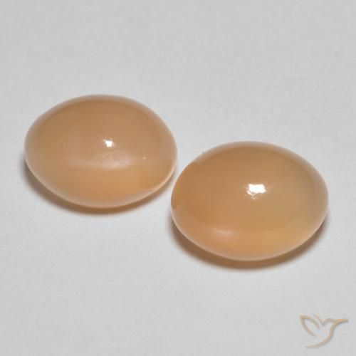 2.86ctw 天然 Medium Light-Orange 月长石, 椭圆形, 半透明