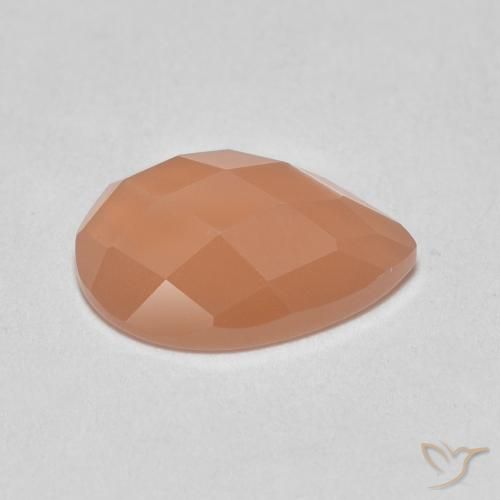 0.97克拉天然月长石，梨形，半透明