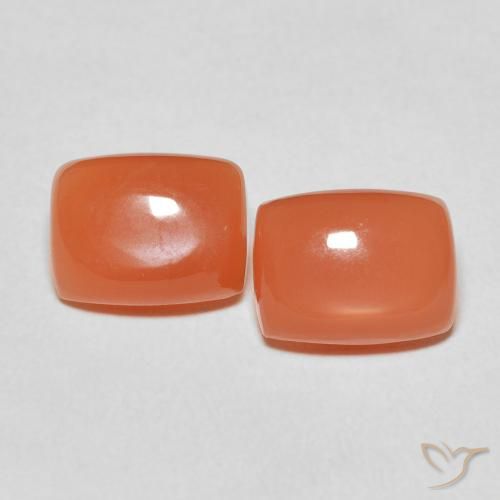 4.82ctw 天然 浓橙色 月长石, 软垫, 半透明