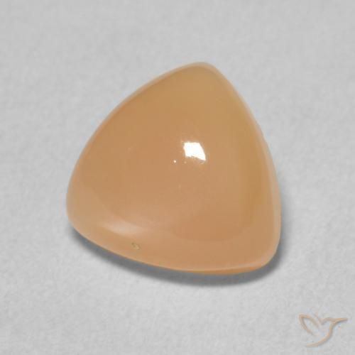 1.67克拉天然月长石，胖三角形，半透明