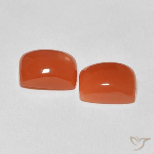 4.98克拉天然月长石，软垫，半透明