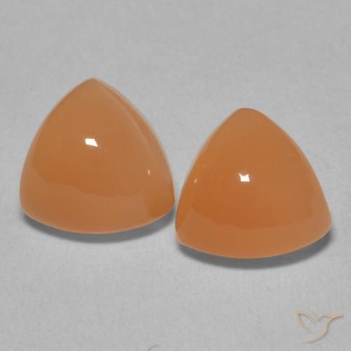 3.80ctw 天然 红橙色 月长石, 胖三角形, 半透明