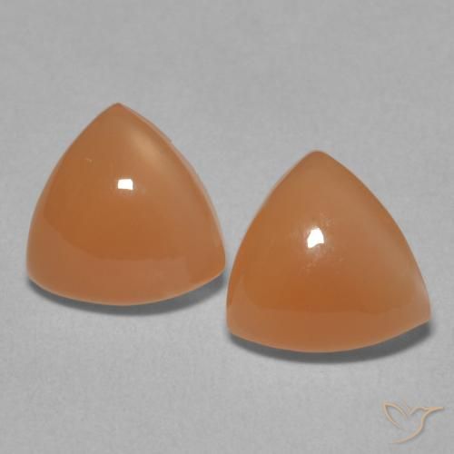 3.21ctw 天然 中橙 月长石, 胖三角形, 半透明
