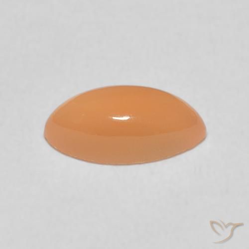 1.35克拉天然月长石，榄尖形，半透明